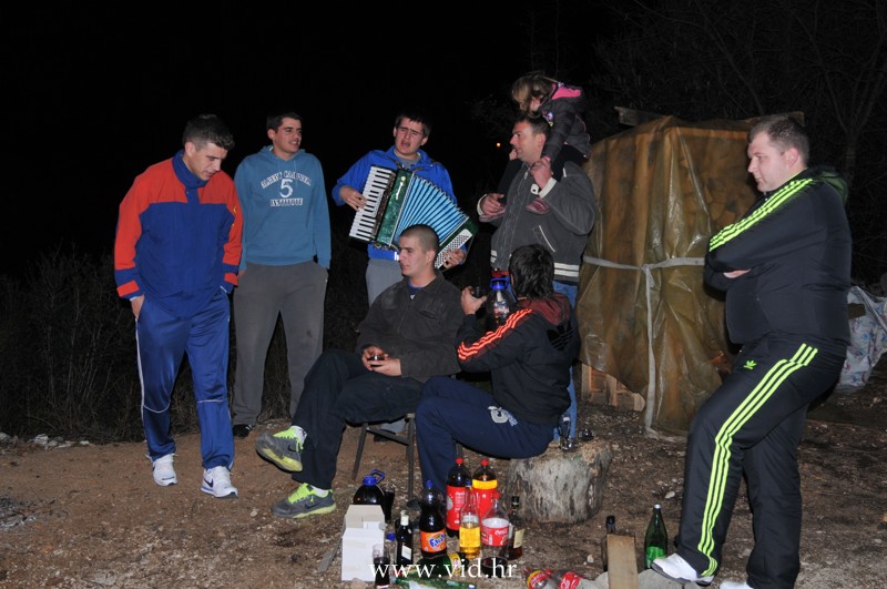 Badnjak (20)